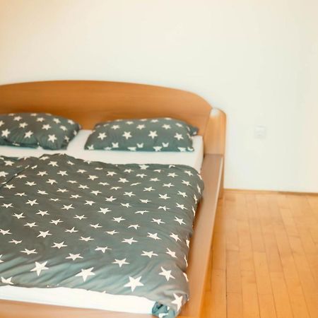 Hostel Тузла Екстер'єр фото