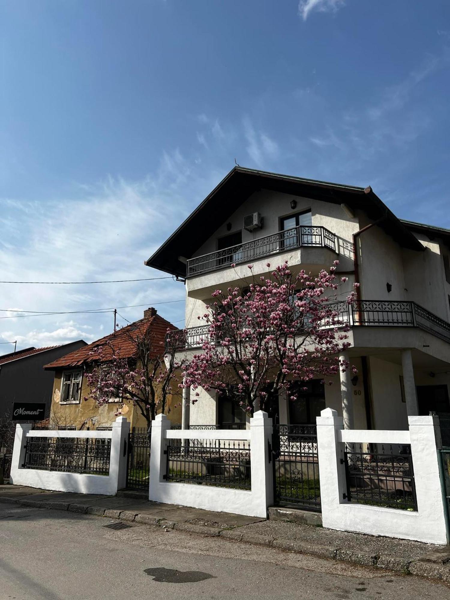 Hostel Тузла Екстер'єр фото