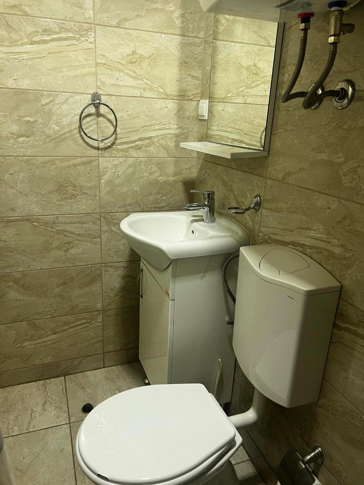 Hostel Тузла Екстер'єр фото