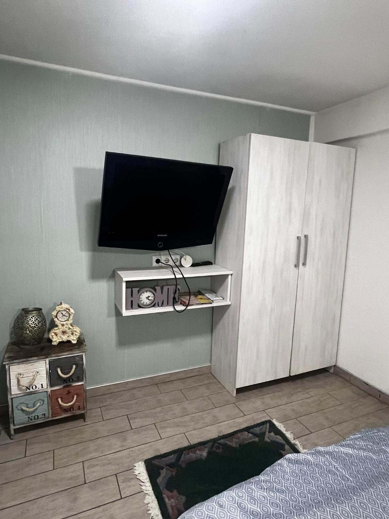 Hostel Тузла Екстер'єр фото