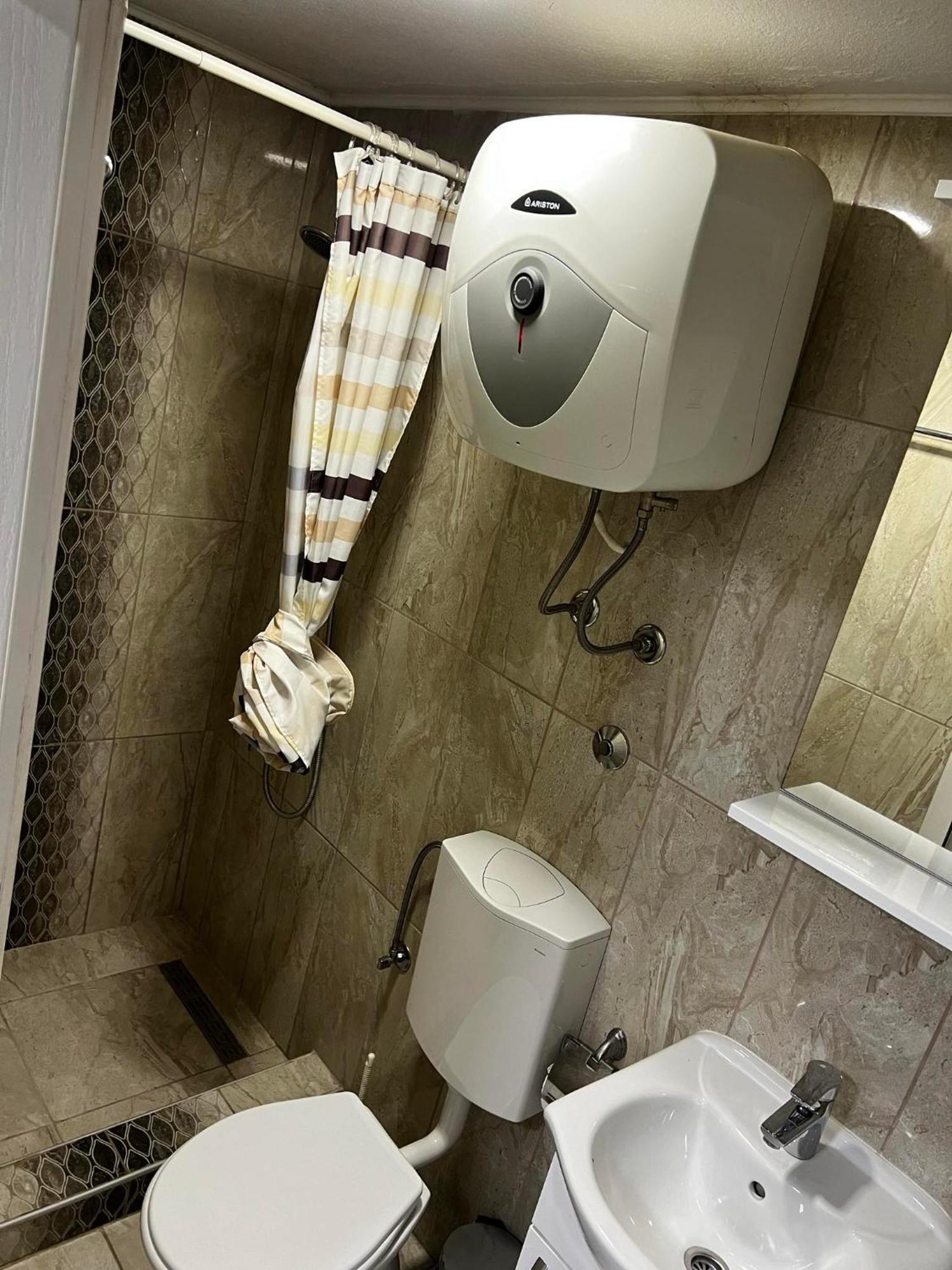 Hostel Тузла Екстер'єр фото