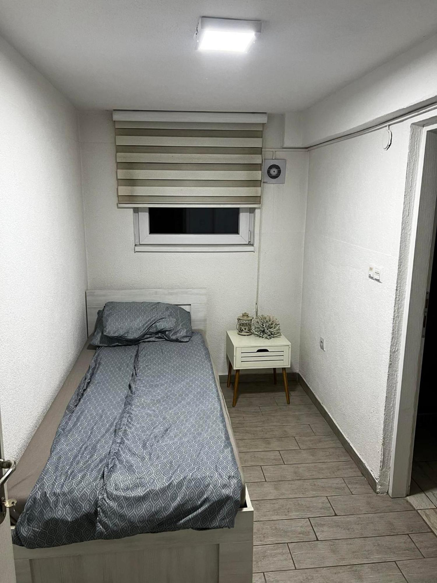 Hostel Тузла Екстер'єр фото