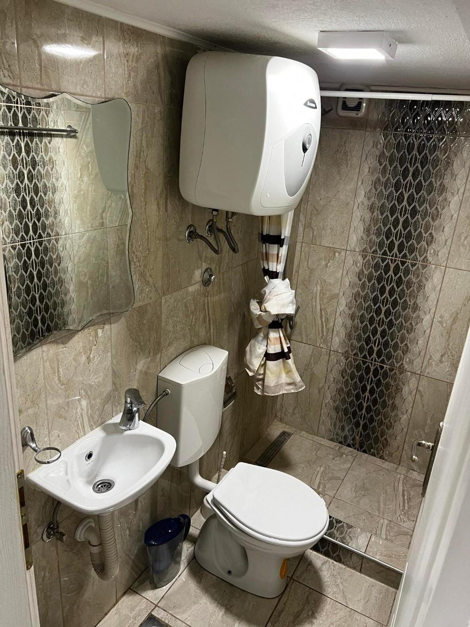 Hostel Тузла Екстер'єр фото