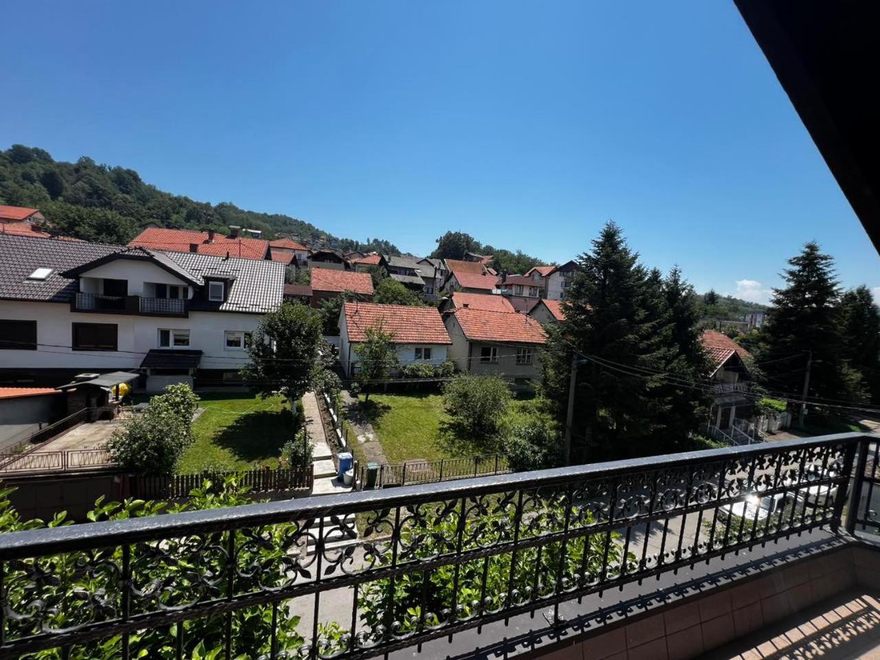 Hostel Тузла Екстер'єр фото
