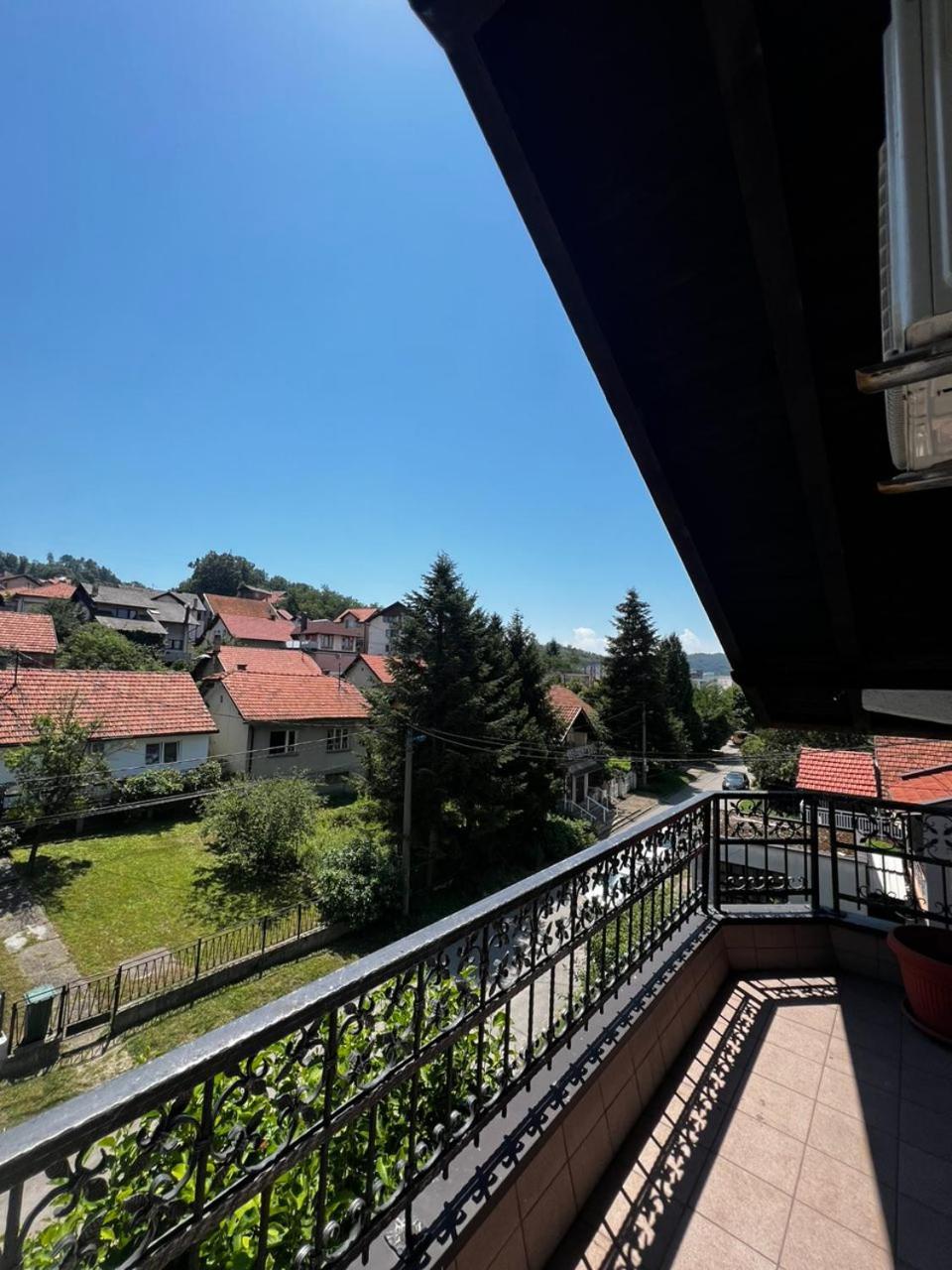 Hostel Тузла Екстер'єр фото