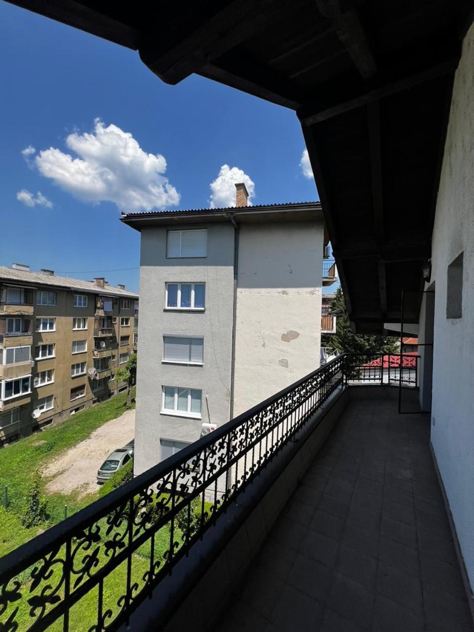 Hostel Тузла Екстер'єр фото