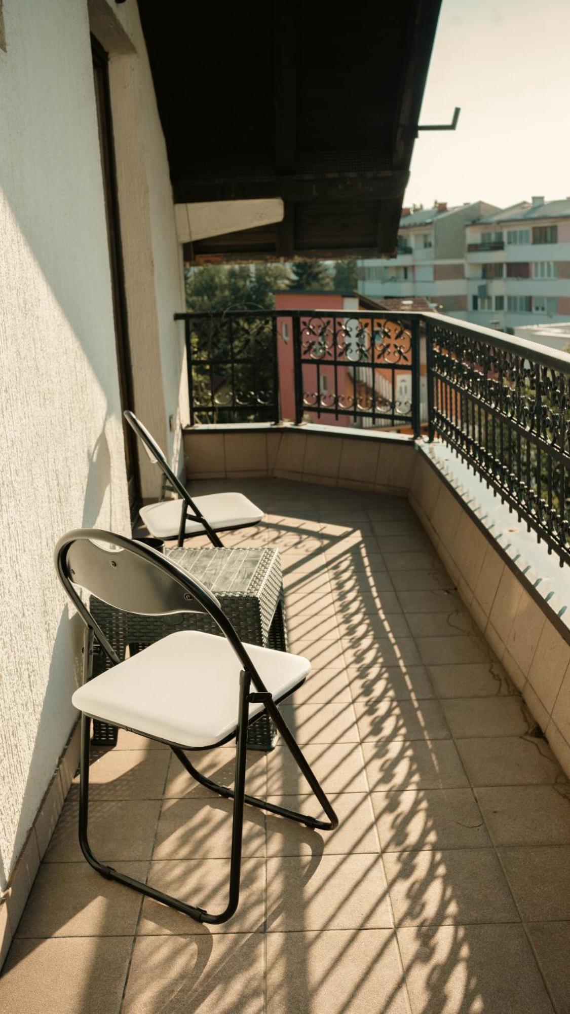 Hostel Тузла Екстер'єр фото