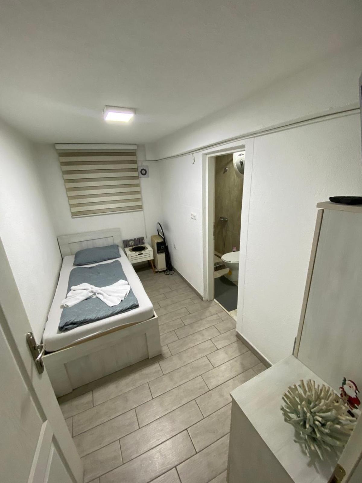 Hostel Тузла Екстер'єр фото