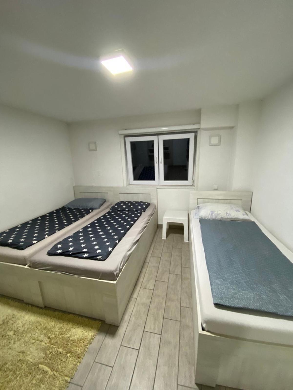 Hostel Тузла Екстер'єр фото